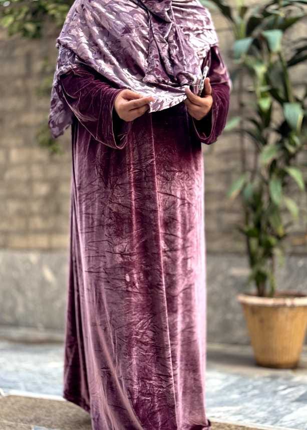 Amina Velvet Abaya With Niqab Set