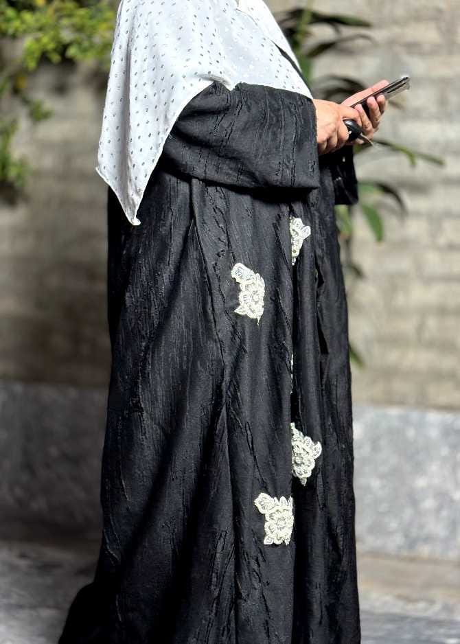 Soha Abaya