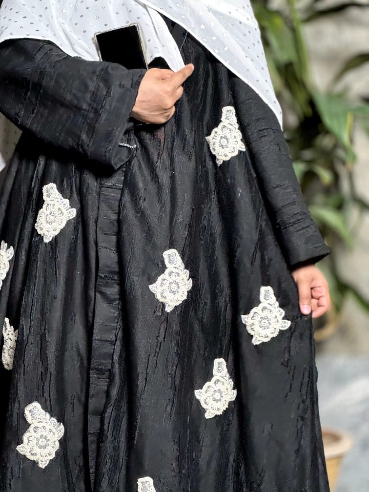 Soha Abaya